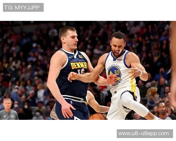 约基奇底线运球转身秀技艺精妙甩传助攻令人惊叹